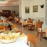 Marylise Hotel 3*
